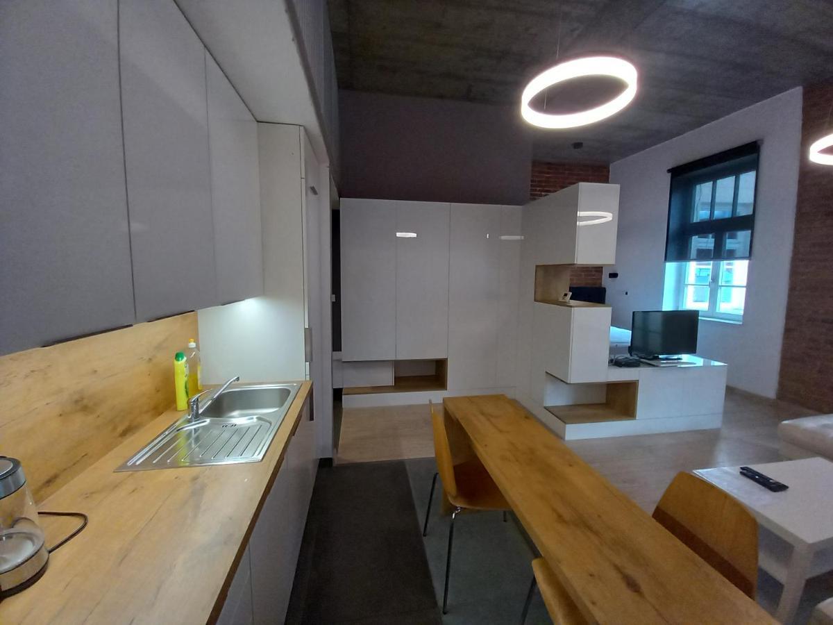 Entrez Apartments Bastova - City Centre Кошице Экстерьер фото