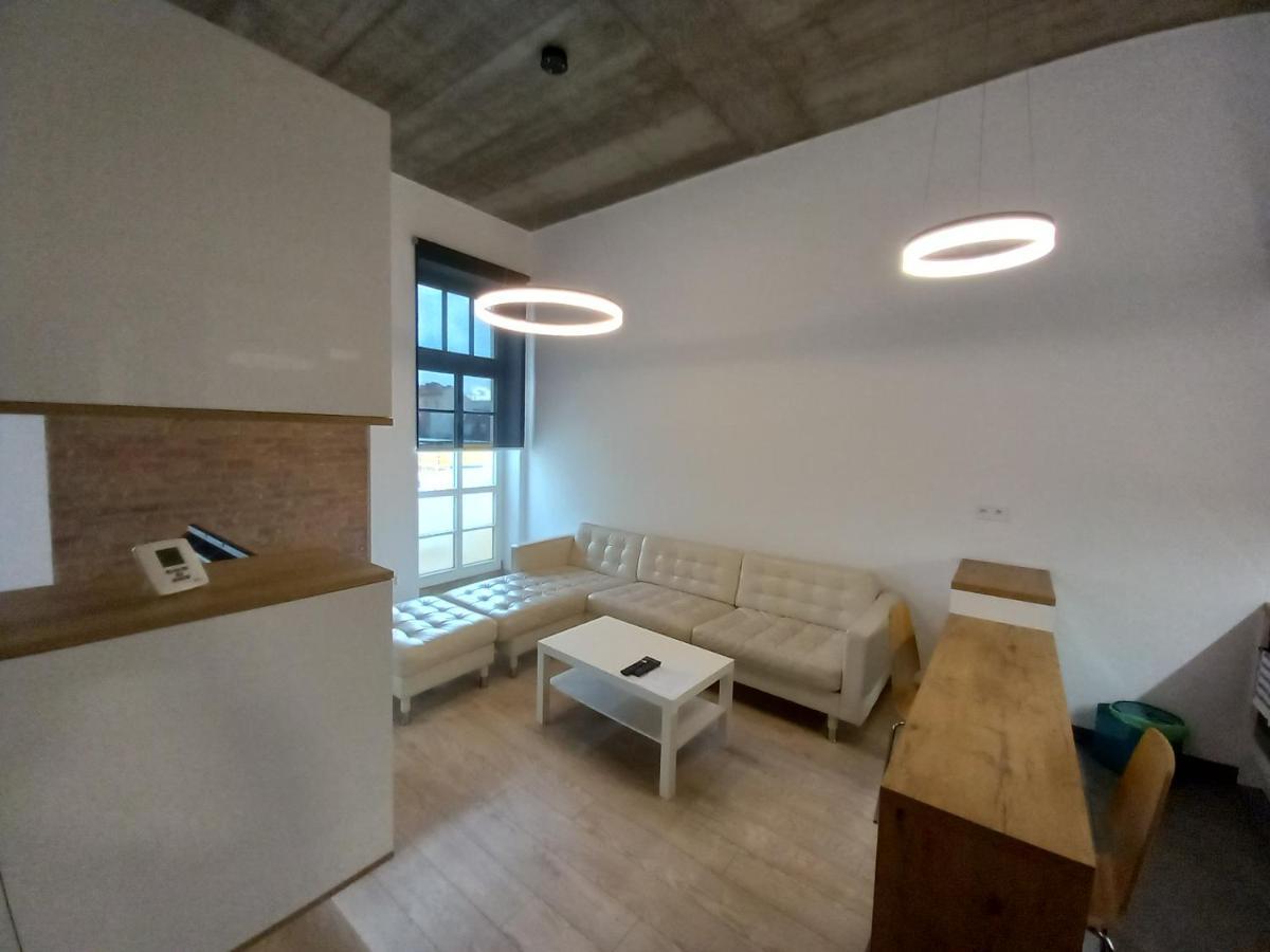 Entrez Apartments Bastova - City Centre Кошице Экстерьер фото