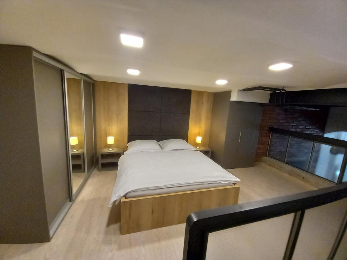 Entrez Apartments Bastova - City Centre Кошице Экстерьер фото