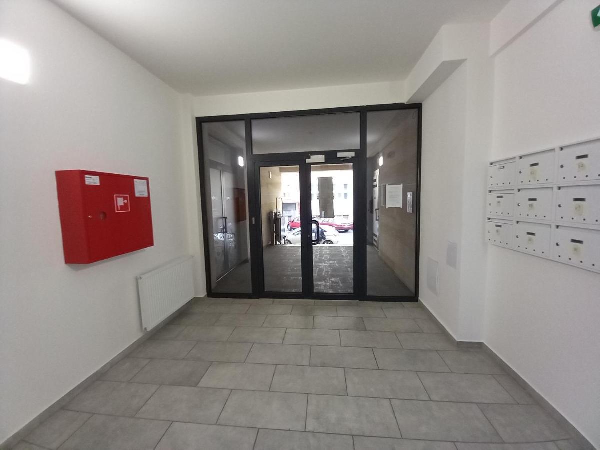Entrez Apartments Bastova - City Centre Кошице Экстерьер фото