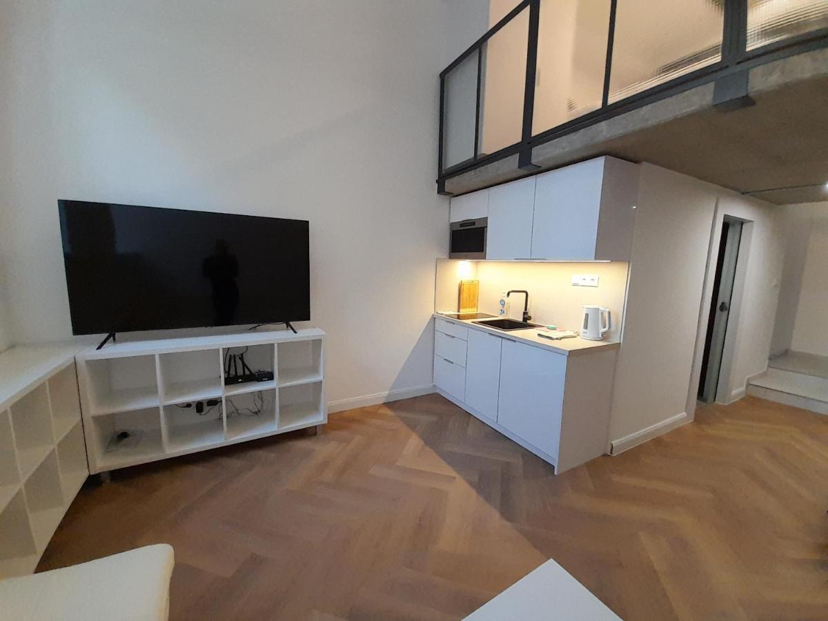 Entrez Apartments Bastova - City Centre Кошице Экстерьер фото